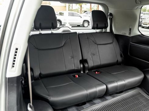 Used 2021 Lexus LX 570 4WD w/ Luxury Package image 27