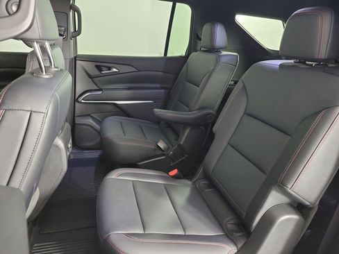 Used 2025 Chevrolet Traverse Z71 w/ Driver Confidence Package image 11