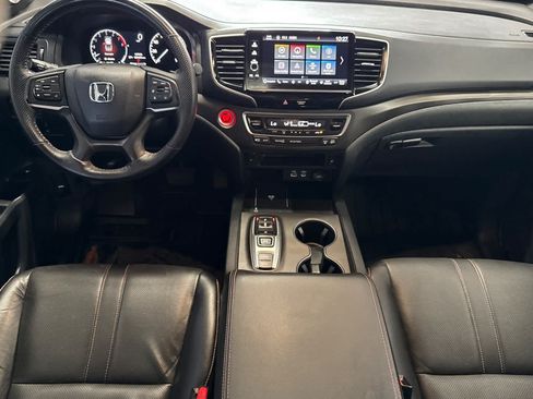 Used 2025 Honda Ridgeline TrailSport image 14