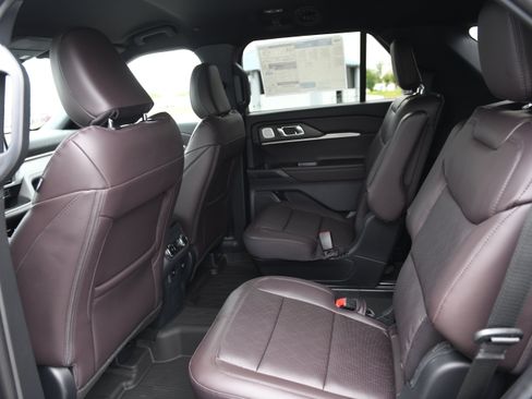 New 2026 Ford Explorer Platinum RWD image 10