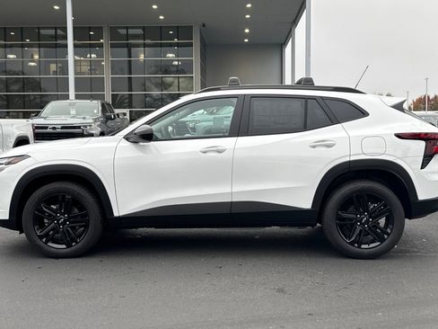 New 2026 Chevrolet Trax ACTIV FWD image 6