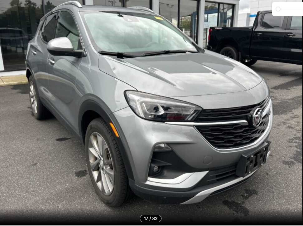 Used 2023 Buick Encore GX Essence w/ Experience Buick Package FWD image 2