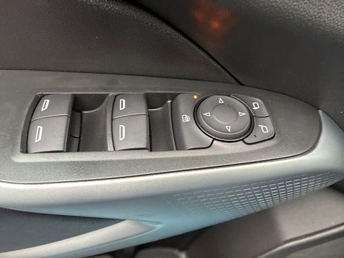 New 2026 Chevrolet Trax LS image 18