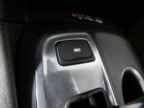 Used 2021 Chevrolet Equinox Premier AWD/4WD image 29