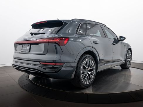 Used 2024 Audi Q8 e-tron Prestige w/ Prestige Package AWD/4WD image 4