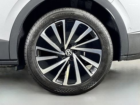New 2026 Volkswagen ID.4 Pro image 30