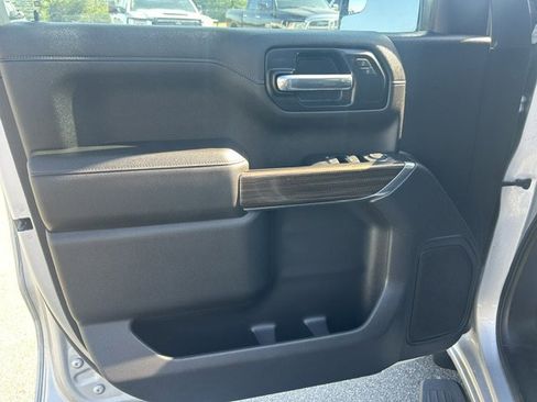 Used 2021 Chevrolet Silverado 1500 LT AWD/4WD image 16