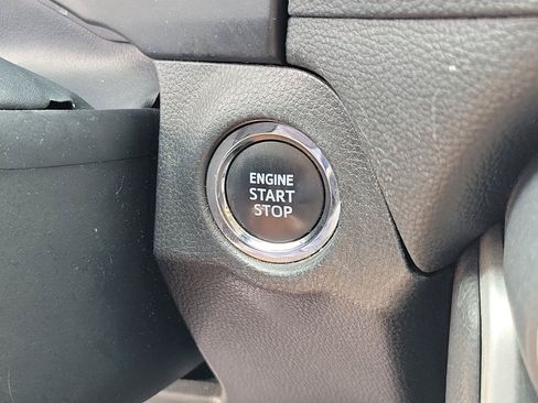 Used 2024 Toyota RAV4 XLE FWD image 29