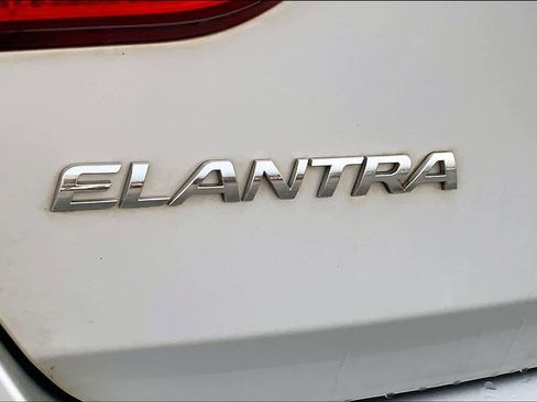 Used 2014 Hyundai Elantra GT image 29