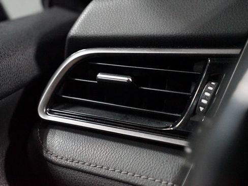 Used 2022 Toyota Camry SE FWD image 24