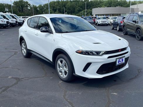 Used 2025 Dodge Hornet GT AWD/4WD image 7