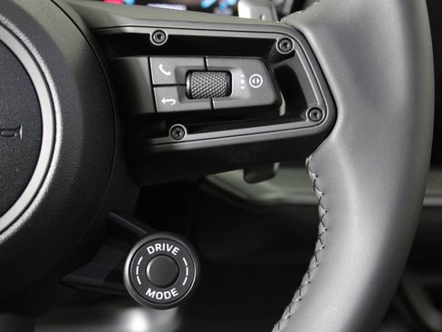 Used 2026 Porsche Cayenne Coupe image 23