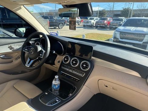 Used 2022 Mercedes-Benz GLC 300 image 7
