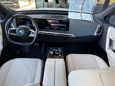 Used 2024 BMW iX xDrive50 AWD/4WD image 11