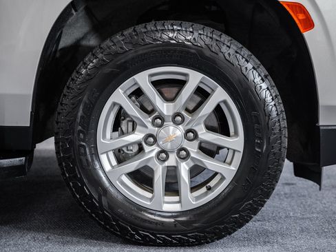 Used 2024 Chevrolet Tahoe LT w/ Luxury Package AWD/4WD image 19