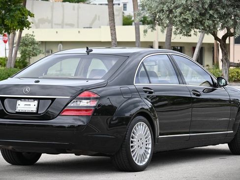 Used 2007 Mercedes-Benz S 550 image 8