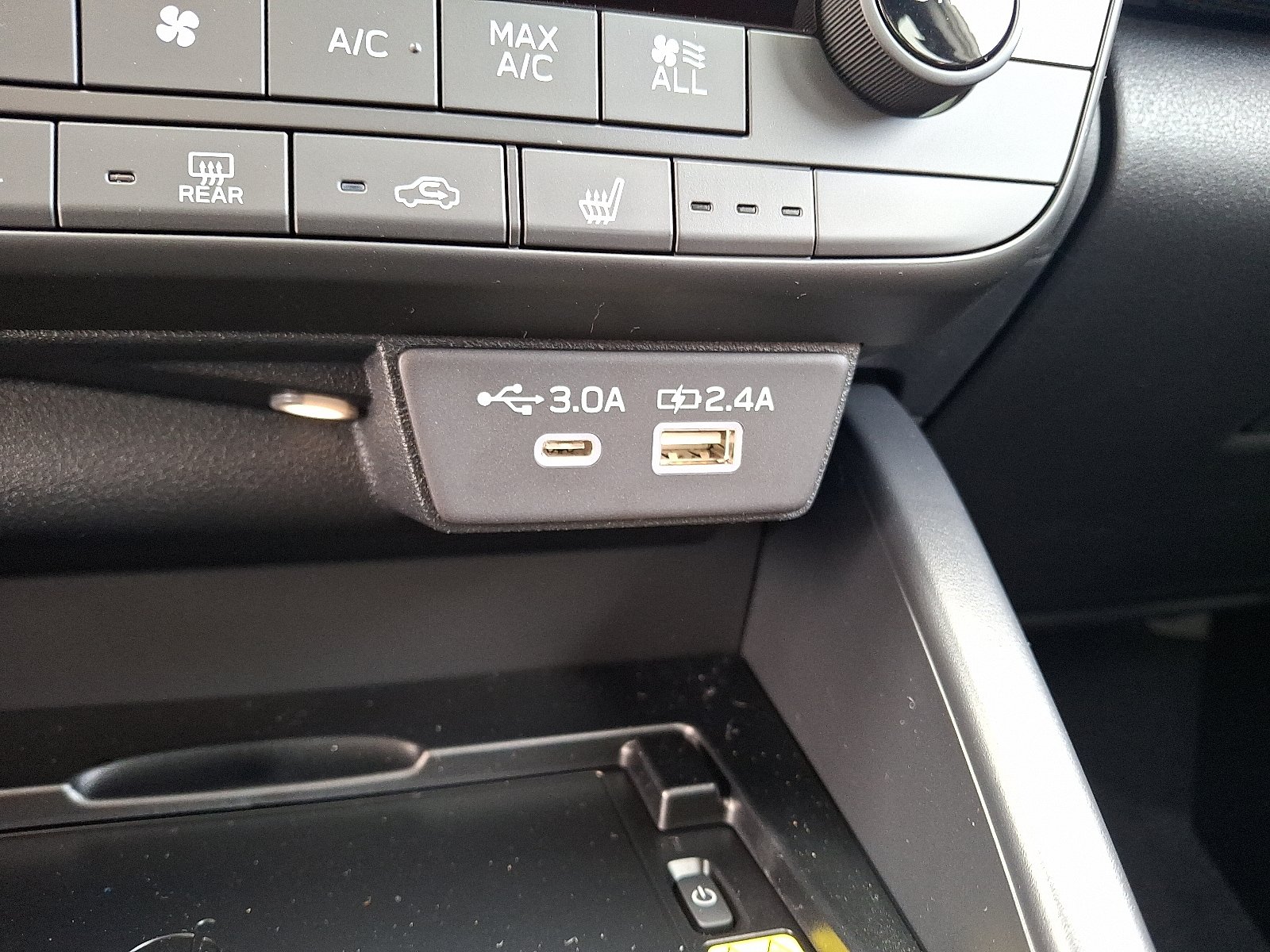 New 2026 Subaru Outback Limited AWD/4WD image 17