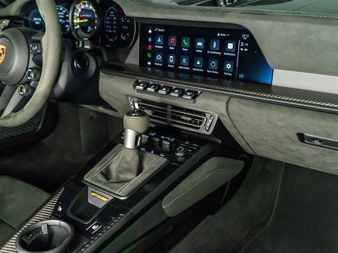 Certified 2025 Porsche 911 GT3 RS RWD image 21