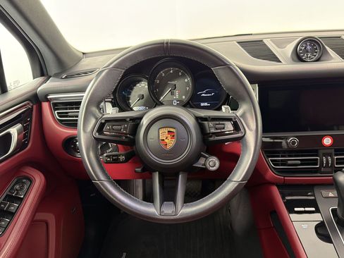 Certified 2023 Porsche Macan Turbo AWD/4WD image 11