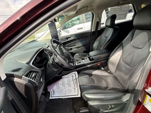 Certified 2019 Ford Edge Titanium w/ Cold Weather Package image 21