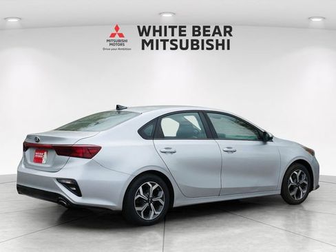 Used 2020 Kia Forte LXS FWD image 5