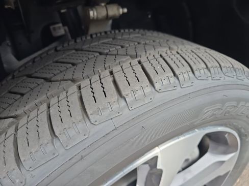 Used 2023 Jeep Grand Cherokee 4WD 4xe image 30