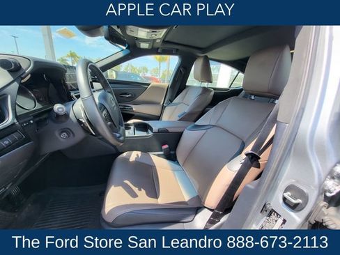 Used 2025 Lexus ES 300h w/ Premium Package FWD image 15