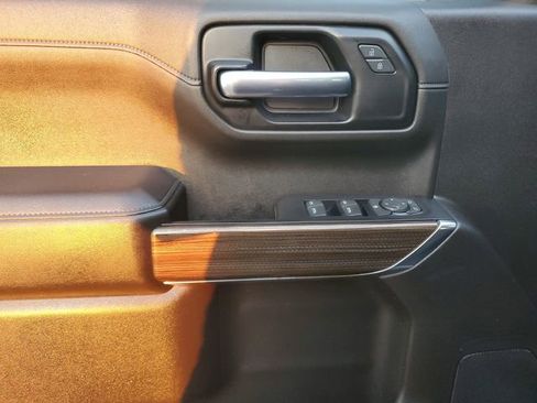 Used 2022 Chevrolet Silverado 1500 LT Trail Boss w/ Bed Protection Package image 18