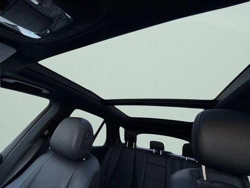 Used 2020 Mercedes-Benz GLE 350 4MATIC image 32