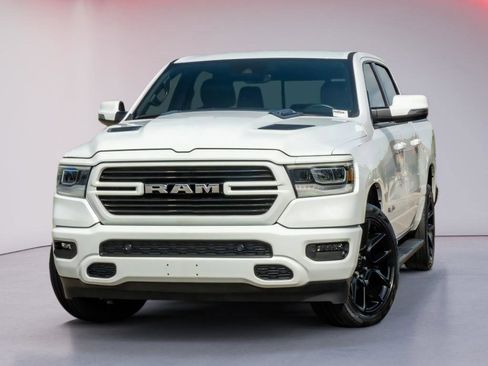 Used 2023 RAM 1500 Laramie AWD/4WD image 1