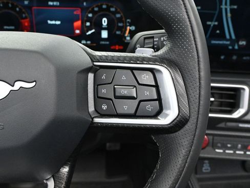 Used 2025 Ford Mustang GT Premium w/ GT Performance Package image 32