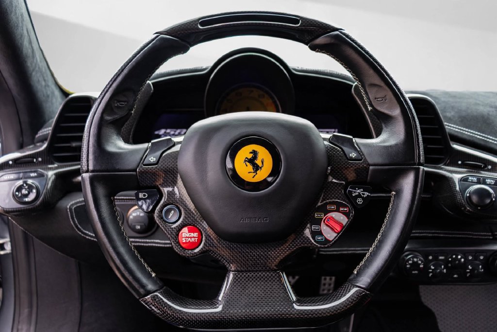 Used 2014 Ferrari 458 Speciale Coupe RWD image 4