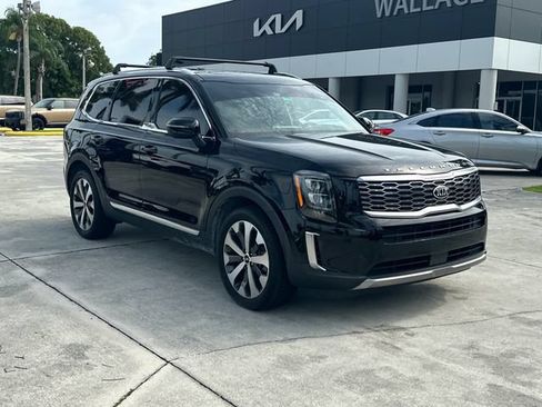 Used 2021 Kia Telluride EX w/ EX Premium Package FWD image 7