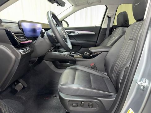 Used 2024 Buick Envision Avenir AWD/4WD image 14