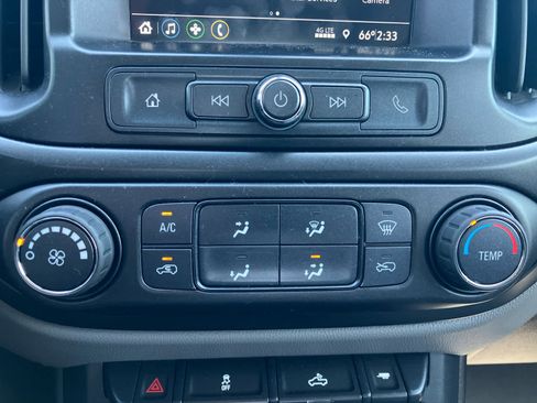 Used 2019 Chevrolet Colorado W/T image 20