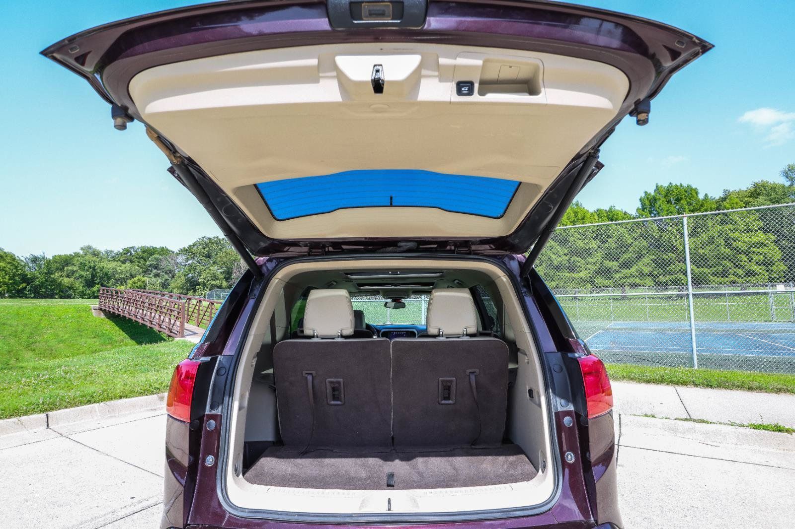 Used 2018 GMC Acadia Denali w/ Technology Package AWD/4WD image 21