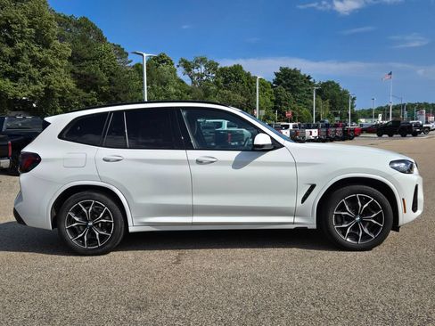 Used 2024 BMW X3 xDrive30i w/ Premium Package AWD/4WD image 7