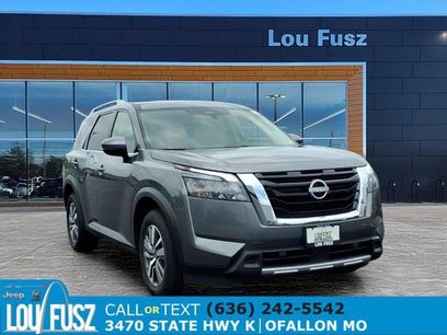Used 2025 Nissan Pathfinder SL