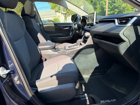 Used 2020 Toyota RAV4 XLE w/ Convenience Package AWD/4WD image 30