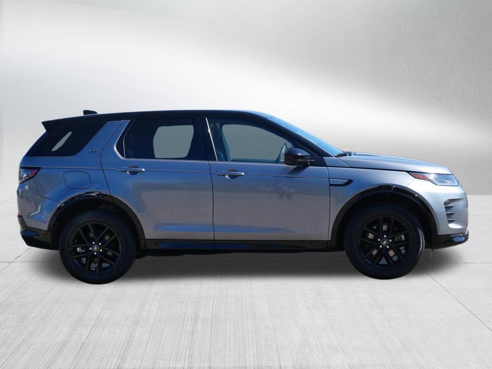 Certified 2024 Land Rover Discovery Sport Dynamic SE AWD/4WD image 6