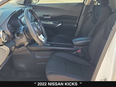 Used 2022 Nissan Kicks SV FWD image 11