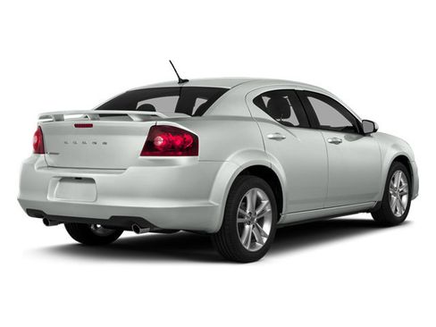 Used 2014 Dodge Avenger SE w/ Blacktop Package FWD image 2