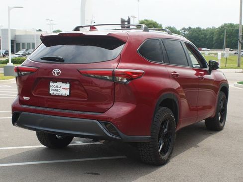 Used 2023 Toyota Highlander Limited FWD image 20