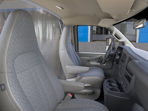 New 2025 Chevrolet Express 3500 w/ Power Convenience Package image 17