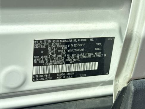 Used 2021 Toyota RAV4 LE image 23