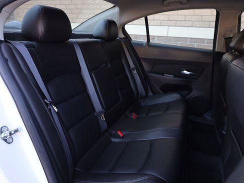 Used 2015 Chevrolet Cruze LT FWD image 24