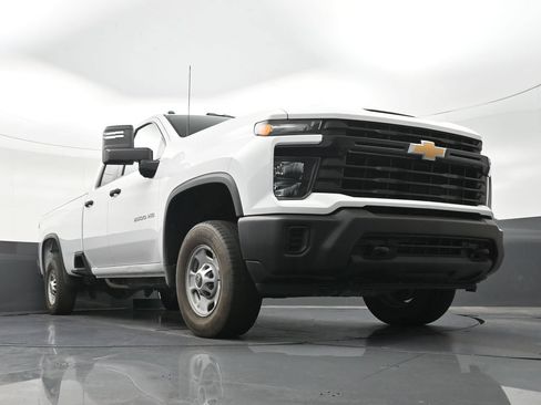 Used 2024 Chevrolet Silverado 2500 W/T w/ WT Convenience Package RWD image 29