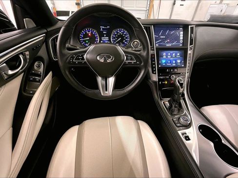 Used 2018 INFINITI Q60 3.0t Luxe w/ Sensory Package 3.0T Luxe image 5