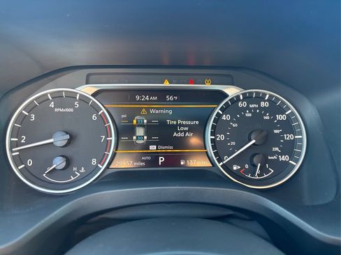 Used 2023 Nissan Rogue SL image 24