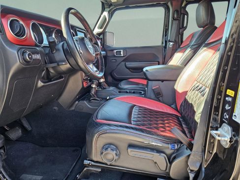 Used 2022 Jeep Wrangler Unlimited Rubicon w/ Xtreme Recon 35" Tire Package image 16